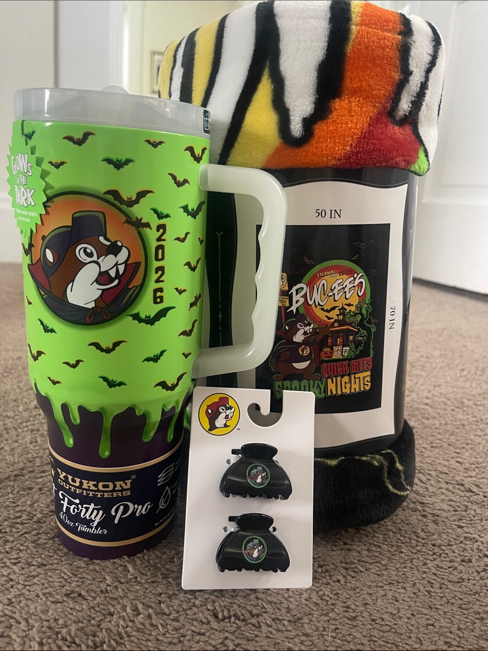 Buc-ee’s Halloween 2026 Tumbler with Throw & Clips